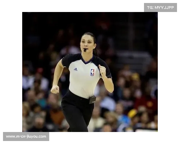 五大核心人物携手哈蒙教练四年三冠传奇共谱篮球辉煌 五大核心人物携手哈蒙教练四年三冠传奇共谱篮球辉煌